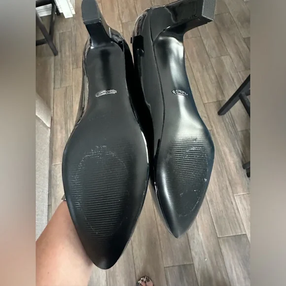 Vionic Mia Patent Leather pumps size 9 - Picture 7 of 7